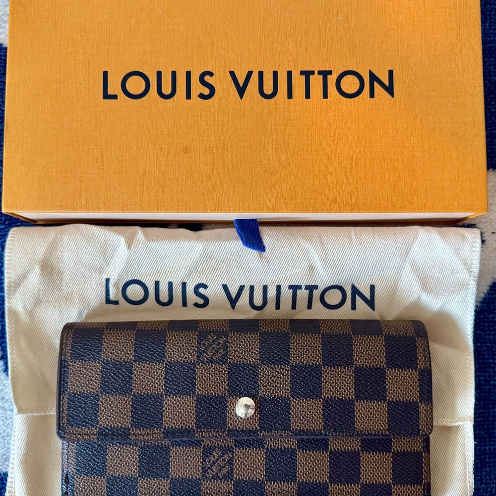 Louis Vuitton Black Textured Wallet